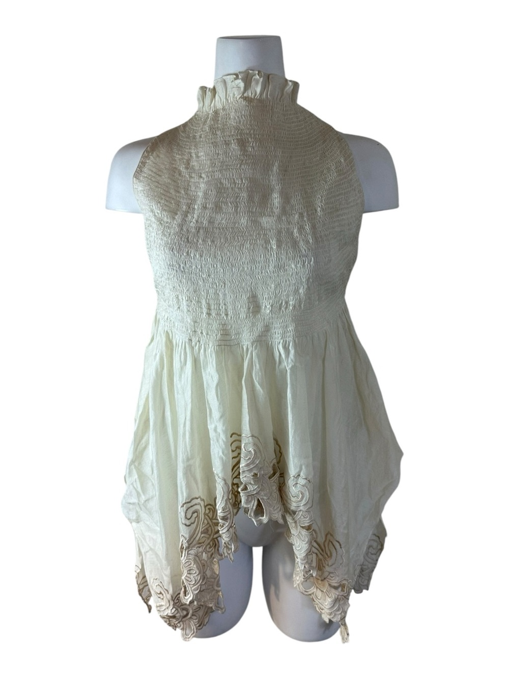 Chandrima Ivory Smocked Cutwork Top Handkerchief Hem Medium NEW NWT - Picture 2 of 8